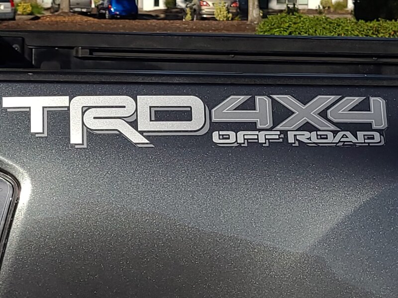 2020 Toyota Tacoma TRD Off-Road 4X4 E-LOCKER / CRAWL CONTROL / LIFTED  / V6 / BLIND SPOT & LANE ASSIST / REAR DIFF LOCKER - Photo 21 - Portland, OR 97217