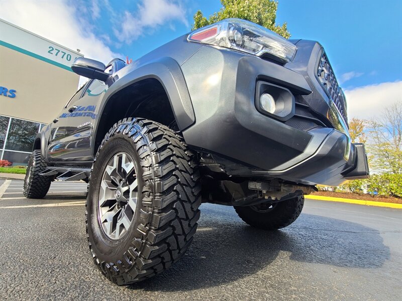 2020 Toyota Tacoma TRD Off-Road 4X4 E-LOCKER / CRAWL CONTROL / LIFTED  / V6 / BLIND SPOT & LANE ASSIST / REAR DIFF LOCKER - Photo 10 - Portland, OR 97217