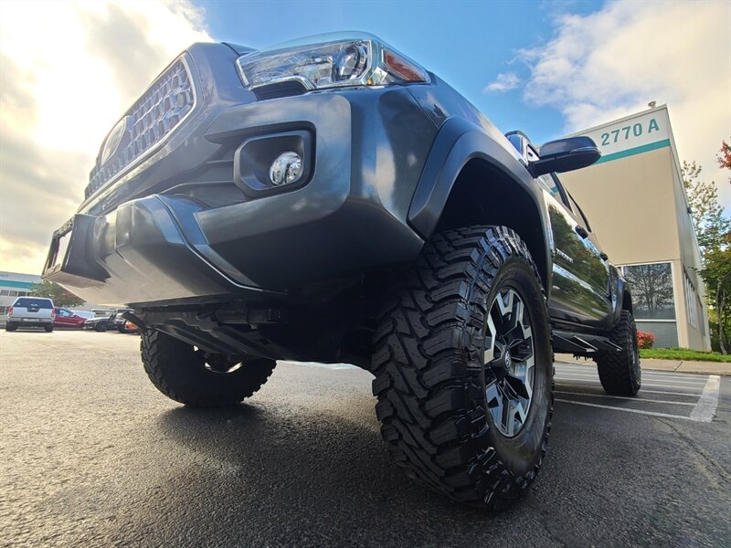 2020 Toyota Tacoma TRD Off-Road 4X4 E-LOCKER / CRAWL CONTROL / LIFTED  / V6 / BLIND SPOT & LANE ASSIST / REAR DIFF LOCKER - Photo 9 - Portland, OR 97217