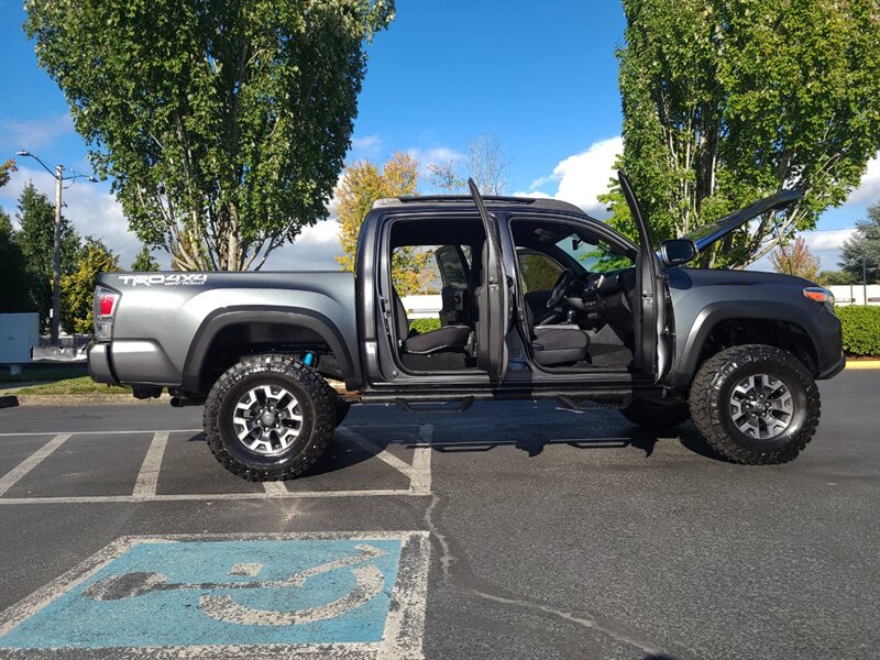 2020 Toyota Tacoma TRD Off-Road 4X4 E-LOCKER / CRAWL CONTROL / LIFTED  / V6 / BLIND SPOT & LANE ASSIST / REAR DIFF LOCKER - Photo 24 - Portland, OR 97217