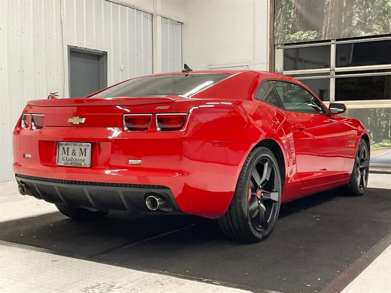 2010 Chevrolet Camaro SS 2dr Coupe / 6.2L V8 HO / 6-SPEED / 71,000 MILES  / LOCAL OREGON CAR / Leather & Heated Seats / Sunroof / BLACK WHEELS / SHARP & SUPER CLEAN !! - Photo 8 - Gladstone, OR 97027