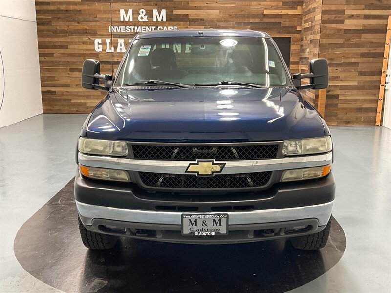 2001 Chevrolet Silverado 2500 LS CREW CAB 4x4 / 8.1L 3/4 Ton / LOCAL OREGON PK  / Hard to Find / RUST FREE - Photo 5 - Gladstone, OR 97027