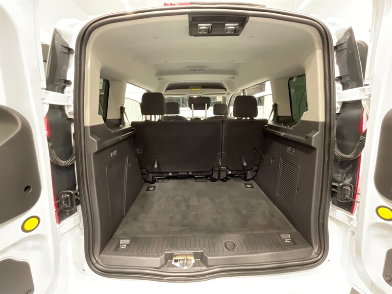 2014 Ford Transit Connect XLT Passenger Van / 1-OWNER / ONLY 45,000 MILES  / BRAND NEW TIRES - Photo 15 - Gladstone, OR 97027