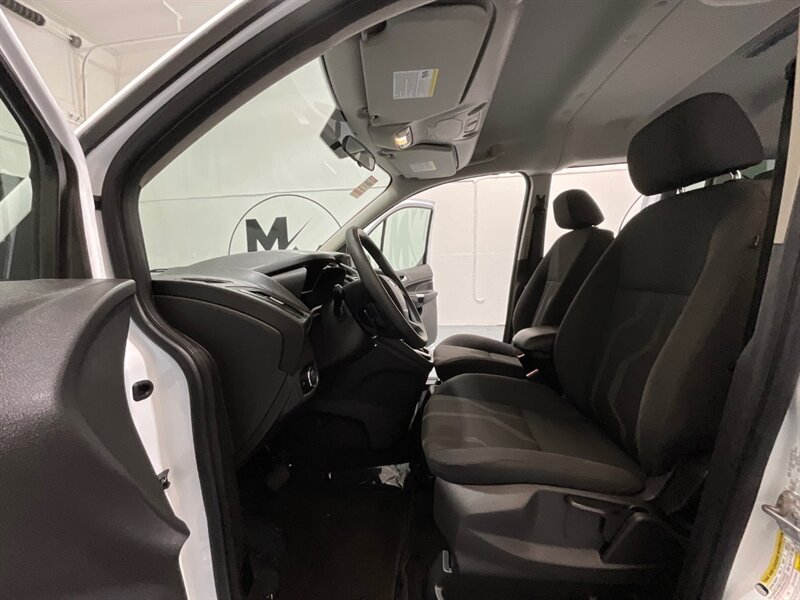 2014 Ford Transit Connect XLT Passenger Van / 1-OWNER / ONLY 45,000 MILES  / BRAND NEW TIRES - Photo 39 - Gladstone, OR 97027