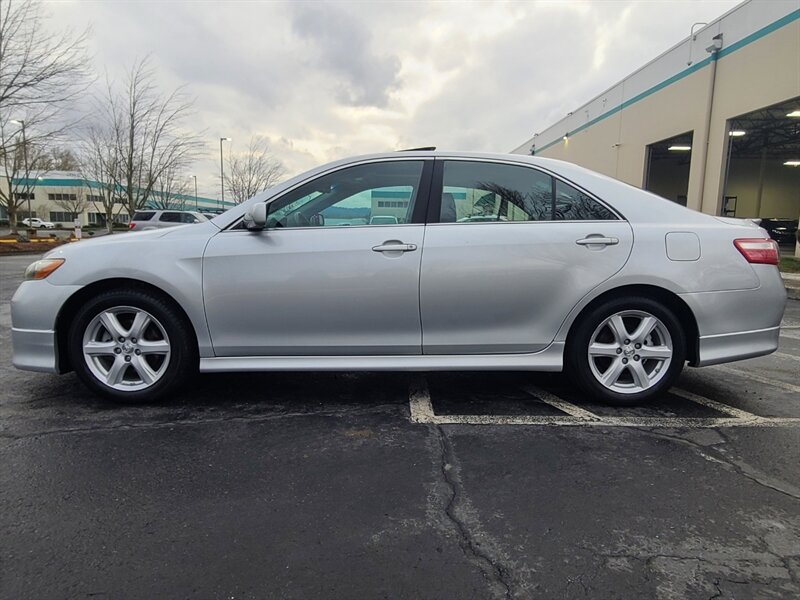 2007 Toyota Camry SE V6 3.5L / Sunroof / Heated Leather / 1-OWNER  / Excellent Condition - Photo 3 - Portland, OR 97217