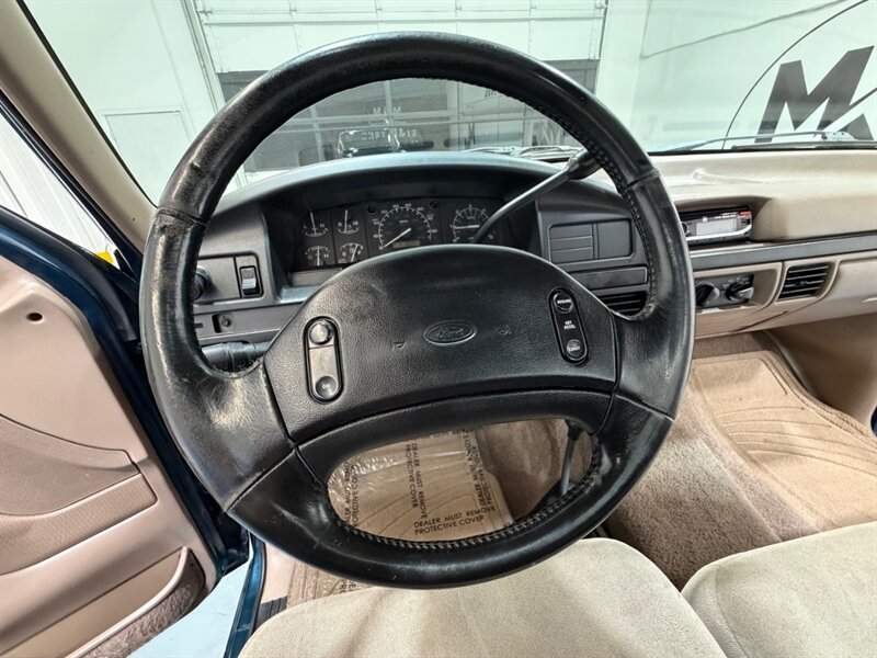 1997 Ford F-250 XLT 4X4 Regular Cab 7.5L V8 / ZERO RUST/114K MILES /LONG BED / BRAND NEW TIRES - Photo 14 - Gladstone, OR 97027