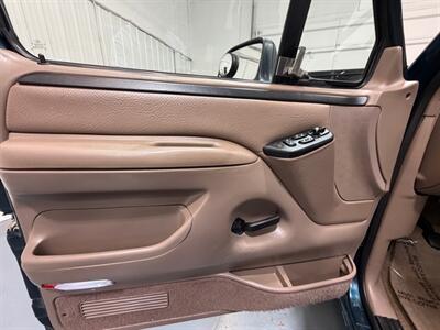 1997 Ford F-250 XLT 4X4 Regular Cab 7.5L V8 / ZERO RUST/114K MILES /LONG BED / BRAND NEW TIRES - Photo 32 - Gladstone, OR 97027