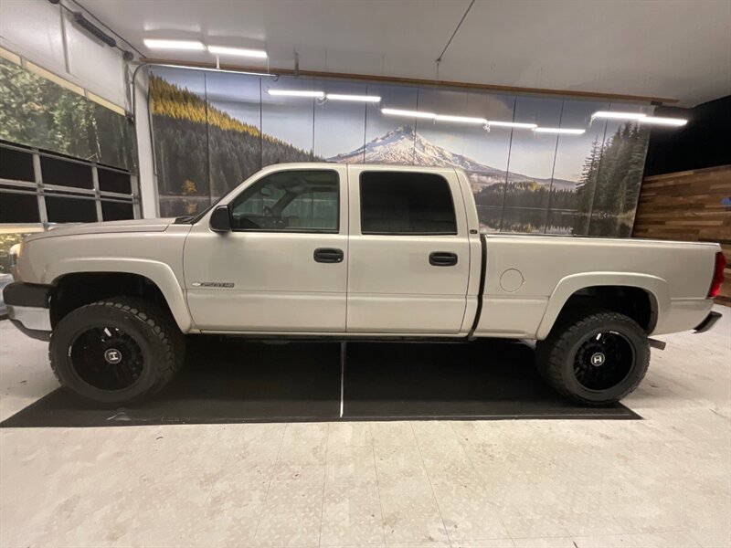 2007 Chevrolet Silverado 2500 LT Crew Cab 4X4 / 8.1L V8 GAS / ONLY 85,000 MILES  / Leather & Heated Seats / Sunroof / LOCAL TRUCK / RUST FREE - Photo 3 - Gladstone, OR 97027