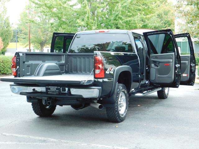 2006 Chevrolet Silverado 2500 LT Crew Cab / 4X4 / 6.6 L DURAMAX DIESEL / ALLISON   - Photo 28 - Portland, OR 97217