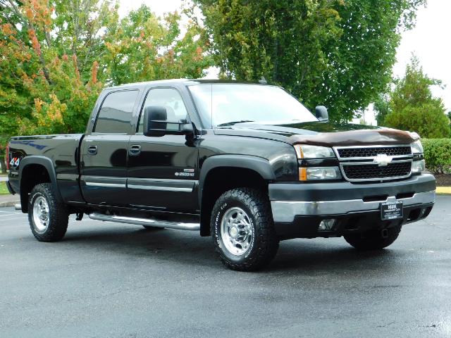 2006 Chevrolet Silverado 2500 LT Crew Cab / 4X4 / 6.6 L DURAMAX DIESEL / ALLISON   - Photo 2 - Portland, OR 97217