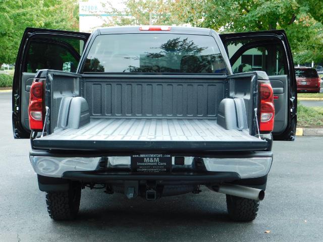 2006 Chevrolet Silverado 2500 LT Crew Cab / 4X4 / 6.6 L DURAMAX DIESEL / ALLISON   - Photo 22 - Portland, OR 97217