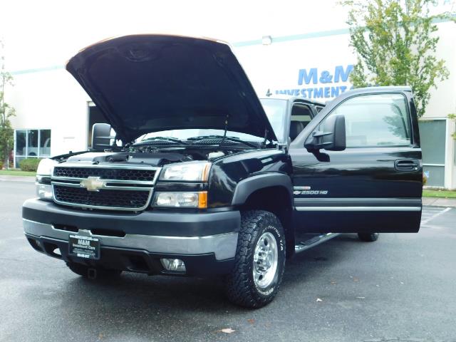 2006 Chevrolet Silverado 2500 LT Crew Cab / 4X4 / 6.6 L DURAMAX DIESEL / ALLISON   - Photo 25 - Portland, OR 97217