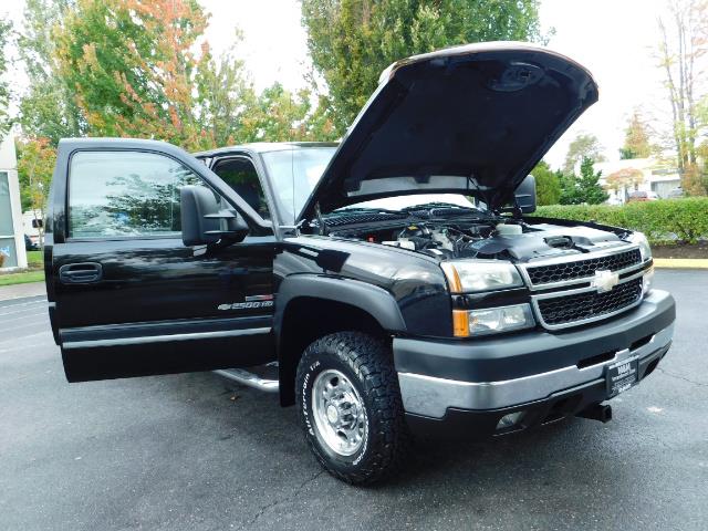 2006 Chevrolet Silverado 2500 LT Crew Cab / 4X4 / 6.6 L DURAMAX DIESEL / ALLISON   - Photo 30 - Portland, OR 97217