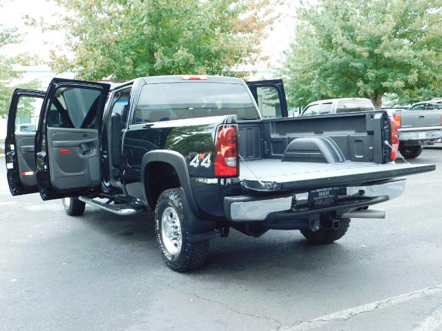 2006 Chevrolet Silverado 2500 LT Crew Cab / 4X4 / 6.6 L DURAMAX DIESEL / ALLISON   - Photo 27 - Portland, OR 97217