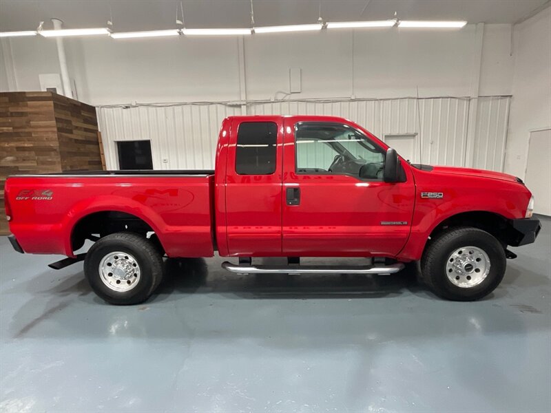 2003 Ford F-250 XLT 4X4 7.3L DIESEL / SHORT BED / ZERO RUST  /Towing Pkg / 3/4 TON Super Duty - Photo 4 - Gladstone, OR 97027