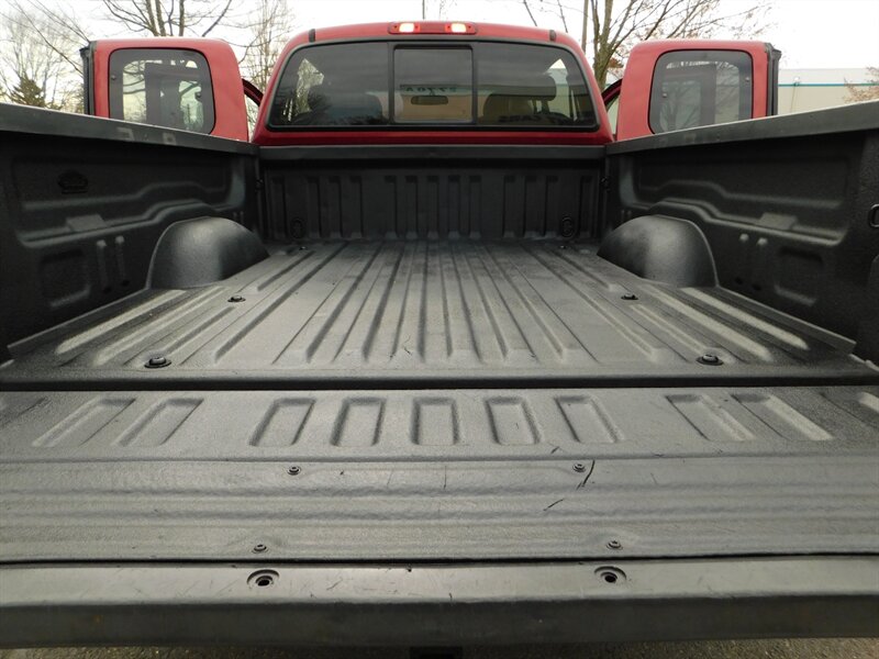 2001 Toyota Tundra Limited 4dr Access Cab 4X4 / TRD / 107,000 MILES   - Photo 21 - Portland, OR 97217