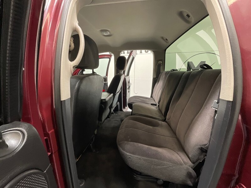 2003 Dodge Ram 2500 SLT Quad Cab 4X4 / 5.9L CUMMINS DIESEL / LIFTED / LONG BED / 141K Miles - Photo 12 - Gladstone, OR 97027