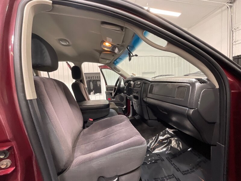 2003 Dodge Ram 2500 SLT Quad Cab 4X4 / 5.9L CUMMINS DIESEL / LIFTED / LONG BED / 141K Miles - Photo 14 - Gladstone, OR 97027