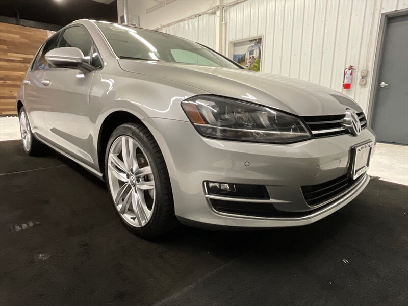 2015 Volkswagen Golf TDI SEL HATCHBACK / TURBO DIESEL / 6-SPEED MAUAL  / PANO SUNROOF / Leather Heated Seats - Photo 52 - Gladstone, OR 97027