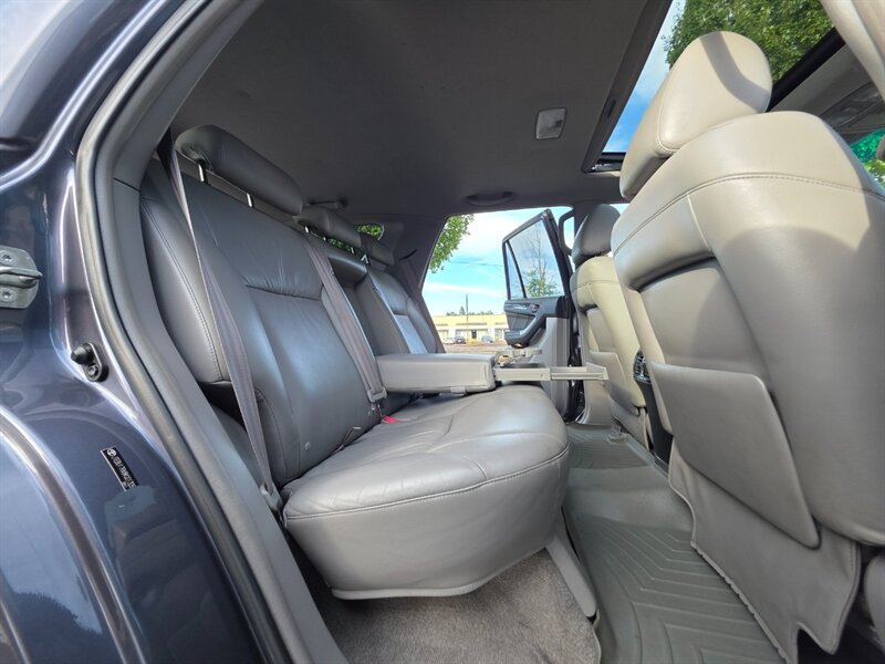 2008 Toyota 4Runner Limited Edition 4X4 / DIFF LOCK / NAVi / BACK CAM / HEATED LEATHER / NEW TIRES / ZERO RUST / SERVICE RECORDS - Photo 15 - Portland, OR 97217