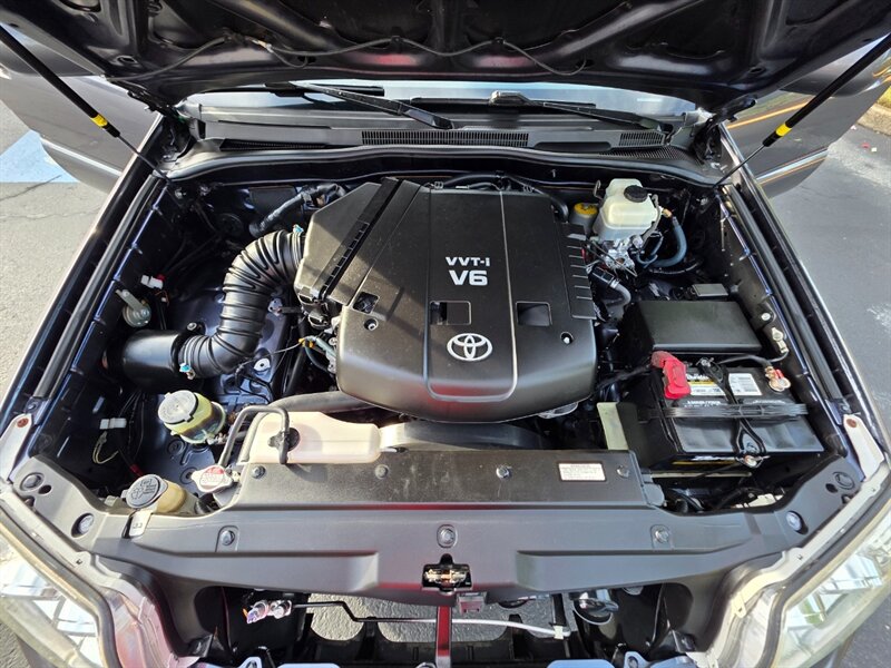 2008 Toyota 4Runner Limited Edition 4X4 / DIFF LOCK / NAVi / BACK CAM / HEATED LEATHER / NEW TIRES / ZERO RUST / SERVICE RECORDS - Photo 31 - Portland, OR 97217