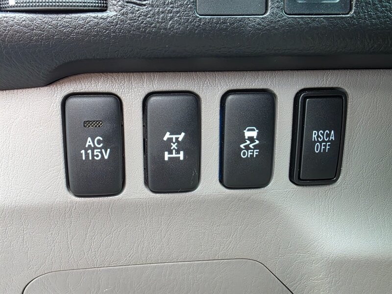 2008 Toyota 4Runner Limited Edition 4X4 / DIFF LOCK / NAVi / BACK CAM / HEATED LEATHER / NEW TIRES / ZERO RUST / SERVICE RECORDS - Photo 21 - Portland, OR 97217