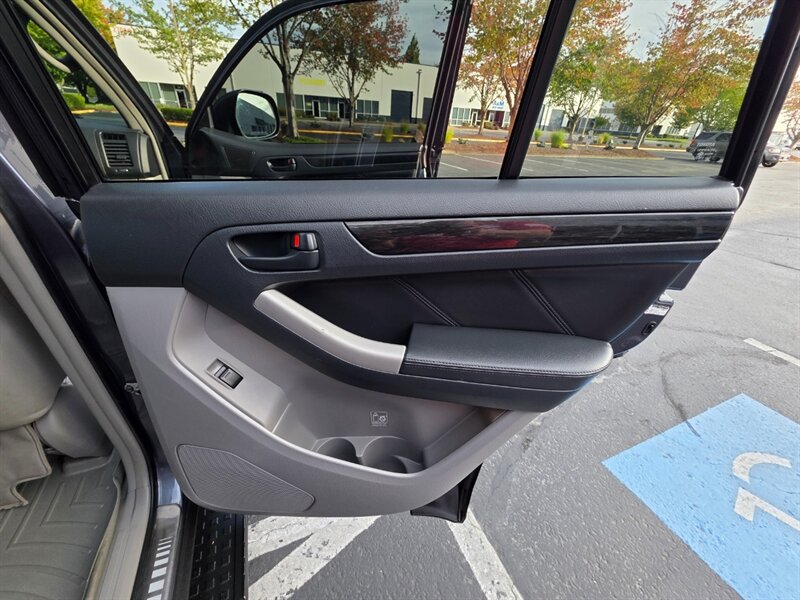 2008 Toyota 4Runner Limited Edition 4X4 / DIFF LOCK / NAVi / BACK CAM / HEATED LEATHER / NEW TIRES / ZERO RUST / SERVICE RECORDS - Photo 52 - Portland, OR 97217