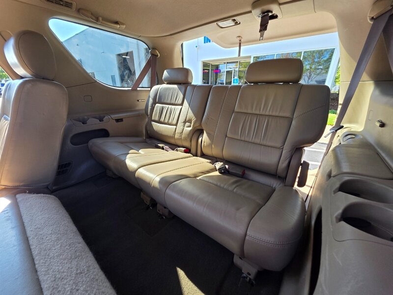 2002 Toyota Sequoia 4X4 LIMITED TIMING BELT DONE / NEW TIRES / LIFTED / V8 4.7L / 8-PASSENGER / HEATED LEATHER / SUNROOF / EXCELLENT CONDITION - Photo 16 - Portland, OR 97217