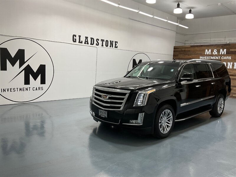 2017 Cadillac Escalade ESV Sport Utility 4X4 / 6.2L V8 / Extended  / Leather heated & cooled seats - Photo 25 - Gladstone, OR 97027