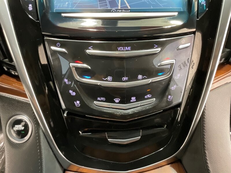 2017 Cadillac Escalade ESV Sport Utility 4X4 / 6.2L V8 / Extended  / Leather heated & cooled seats - Photo 21 - Gladstone, OR 97027