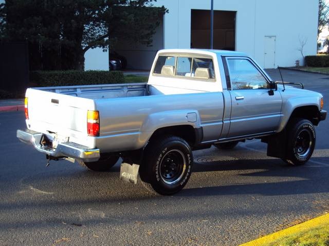 1988 Toyota Pickup   - Photo 5 - Portland, OR 97217