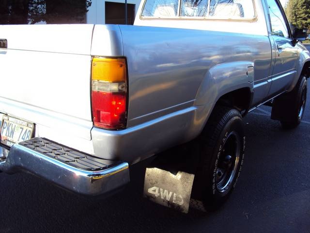 1988 Toyota Pickup   - Photo 16 - Portland, OR 97217