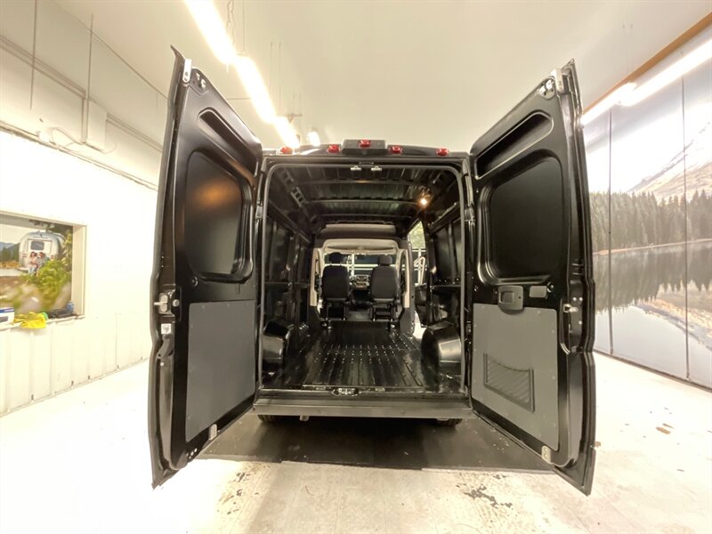 2021 RAM ProMaster 1500 Cargo Van HIGHROOF / 136 " WB / 8,000 MILES  / 1-OWNER / Backup Camera / Highroof & 136 " WB - Photo 9 - Gladstone, OR 97027