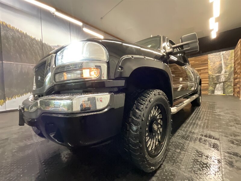 2006 GMC Sierra 2500 SLT Crew Cab 4X4 / 6.6L DURAMAX DIESEL / LBZ MOTOR  Leather & Heated Seats / Sunroof / BRAND NEW WHEELS & TIRES / LBZ MOTOR & ALLISON TRANNY / SHARP & CLEAN!! - Photo 9 - Gladstone, OR 97027