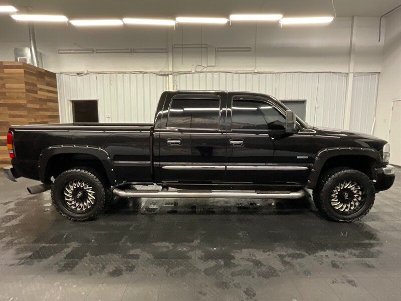 2006 GMC Sierra 2500 SLT Crew Cab 4X4 / 6.6L DURAMAX DIESEL / LBZ MOTOR  Leather & Heated Seats / Sunroof / BRAND NEW WHEELS & TIRES / LBZ MOTOR & ALLISON TRANNY / SHARP & CLEAN!! - Photo 4 - Gladstone, OR 97027