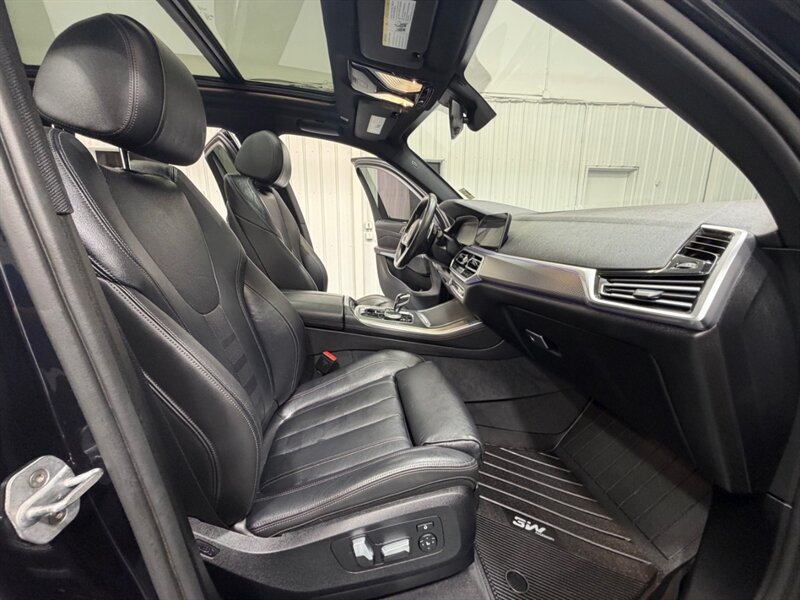 2019 BMW X5 xDrive40i AWD / Panoramic Sunroof / 81K Miles / Fully loaded - Photo 12 - Gladstone, OR 97027