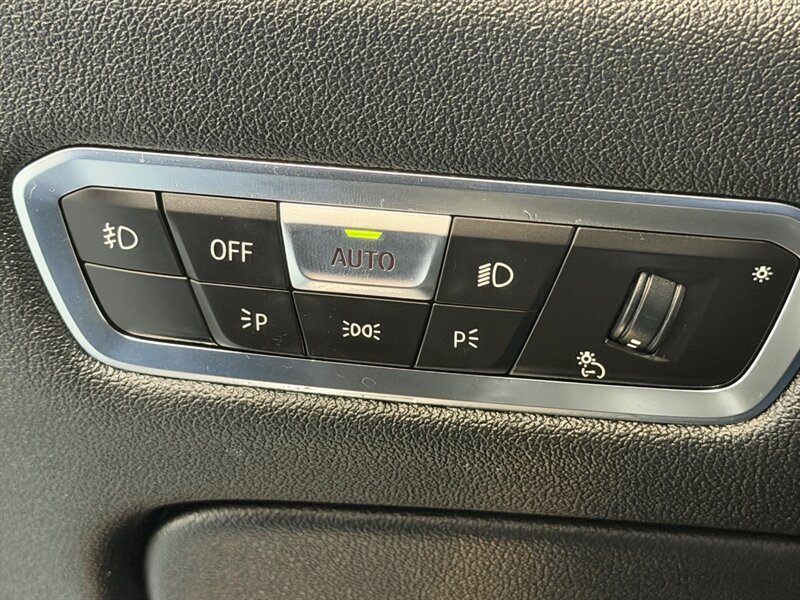 2019 BMW X5 xDrive40i AWD / Panoramic Sunroof / 81K Miles / Fully loaded - Photo 36 - Gladstone, OR 97027