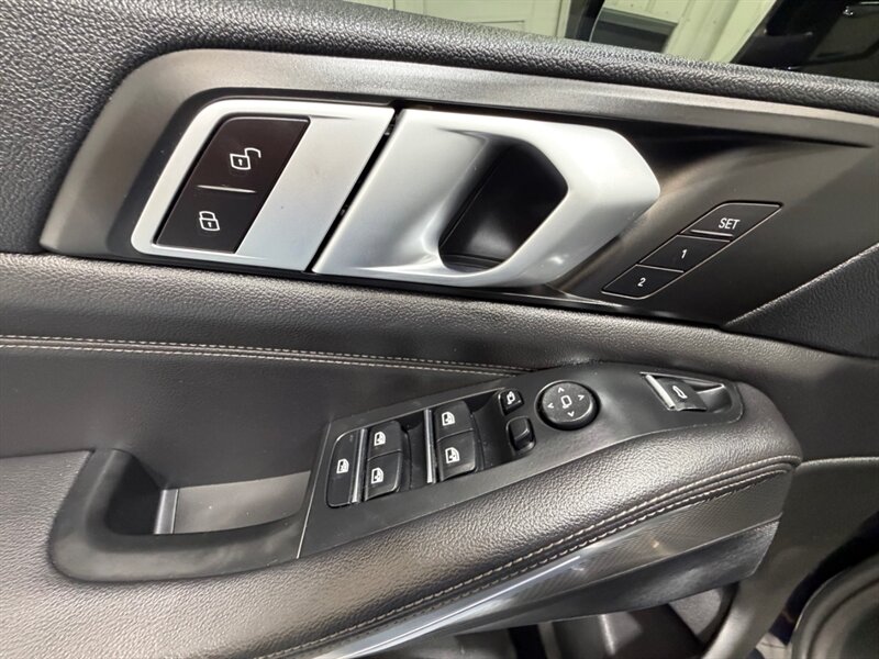 2019 BMW X5 xDrive40i AWD / Panoramic Sunroof / 81K Miles / Fully loaded - Photo 37 - Gladstone, OR 97027