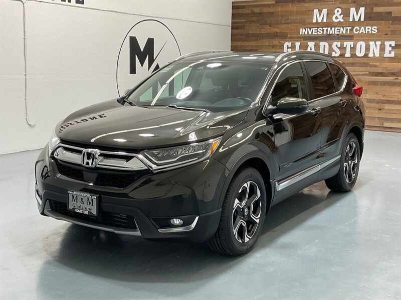 2017 Honda CR-V Touring Sport Utility AWD / Leather / Navigation  / Camera / Blind Spot alert / Local AUV - Photo 1 - Gladstone, OR 97027