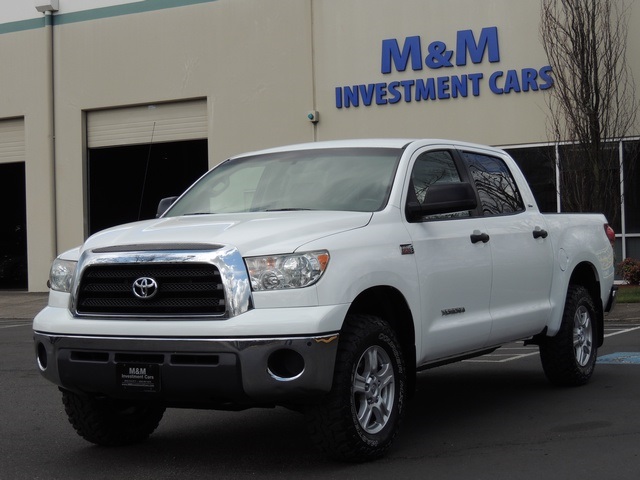 2007 Toyota Tundra SR5 / CrewMax / 4X4 / 5.7L / LIFTED/ 1-Owner   - Photo 47 - Portland, OR 97217