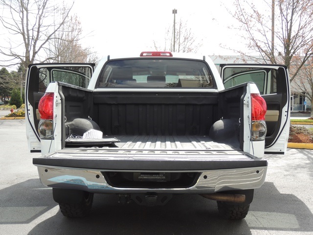 2007 Toyota Tundra SR5 / CrewMax / 4X4 / 5.7L / LIFTED/ 1-Owner   - Photo 28 - Portland, OR 97217