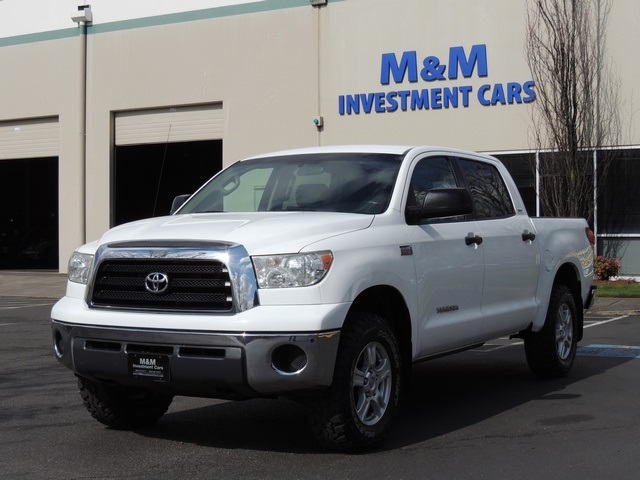 2007 Toyota Tundra SR5 / CrewMax / 4X4 / 5.7L / LIFTED/ 1-Owner   - Photo 46 - Portland, OR 97217