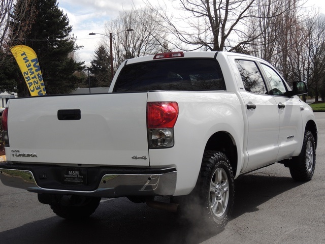 2007 Toyota Tundra SR5 / CrewMax / 4X4 / 5.7L / LIFTED/ 1-Owner   - Photo 8 - Portland, OR 97217