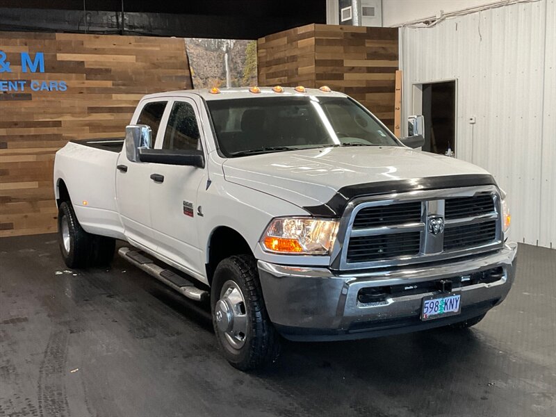 2012 RAM 3500 Crew Cab 4X4 / 6.7L DIESEL / DUALLY / 61,000 MILES  SUPER CLEAN DUALLY / 6.7L CUMMINS DIESEL / ONLY 61,000 MILES - Photo 2 - Gladstone, OR 97027