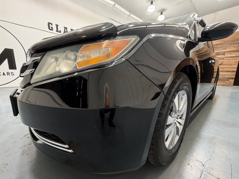 2016 Honda Odyssey EX-L 8-Passenger w/ Camera / DVD / NEW TIRES / Leather w. Heated Seats / LOW MILES - Photo 54 - Gladstone, OR 97027