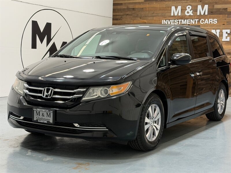 2016 Honda Odyssey EX-L 8-Passenger w/ Camera / DVD / NEW TIRES / Leather w. Heated Seats / LOW MILES - Photo 1 - Gladstone, OR 97027