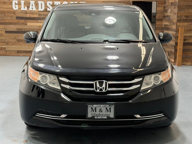 2016 Honda Odyssey EX-L 8-Passenger w/ Camera / DVD / NEW TIRES / Leather w. Heated Seats / LOW MILES - Photo 5 - Gladstone, OR 97027