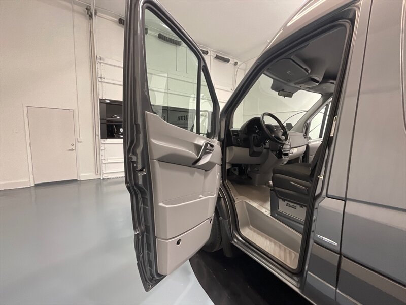 2016 Mercedes-Benz Sprinter 2500 CARGO VAN / 4Cyl DIESEL / HIGHROOF 170 " WB  /1-OWNER / Excel Cond - Photo 40 - Gladstone, OR 97027