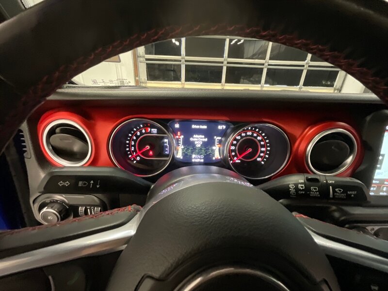 2019 Jeep Wrangler Unlimited Rubicon 4X4 / 3.6L V6 / LOADED LOADED  / Leather Heated Seats / Navigation & Camera / Alpine Sound /Adaptive Cruise / LOCAL OREGON SUV - Photo 36 - Gladstone, OR 97027