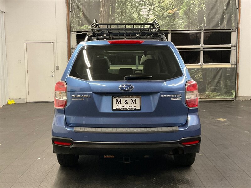 2015 Subaru Forester 2.5i Premium Sport Utility / 1-OWNER /Pano Sunroof  LOCAL OREGON SUV / AWD / Backup Camera / ONLY 70,000 MILES - Photo 6 - Gladstone, OR 97027